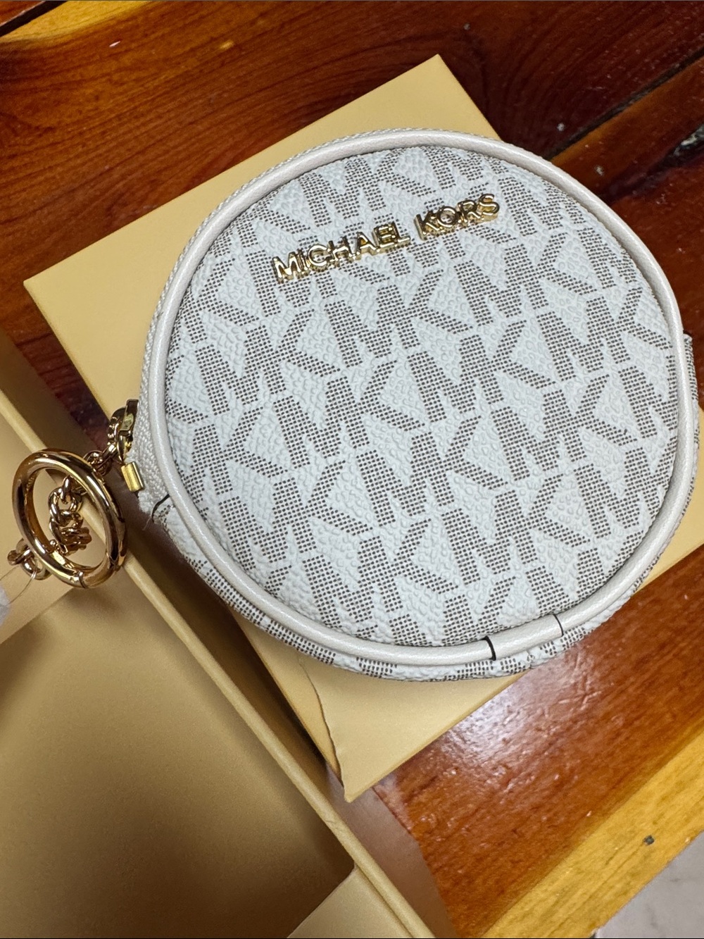 Michael Kors Trisha White Pebbled Leather Crossbody with Logo Coin Pouch - Picture 7 of 10